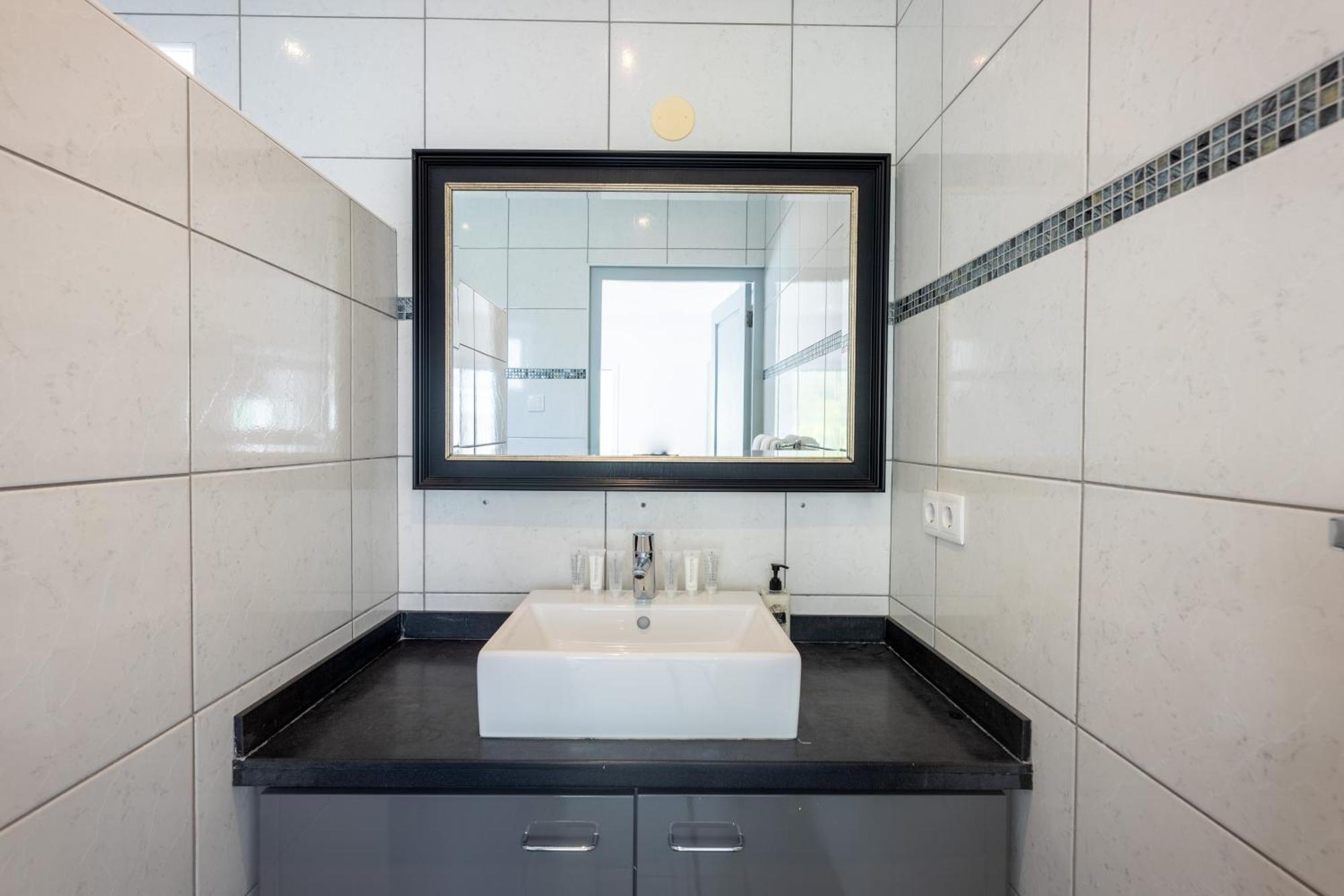 Palm Crest Apartment Jan Thiel ภายนอก รูปภาพ
